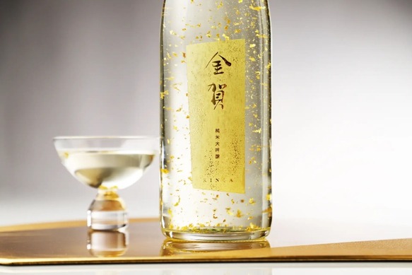 ピカピカ！純金箔。伝統的な日本の杯 本金箔 水月 盃 | ギフトショップ