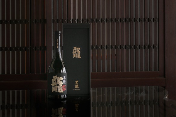黒龍の吟醸・熟成の歴史を紡ぐ日本酒！】「黒龍 大吟醸 龍 五十周年