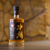 Makuakeで1500万を集めた！革新的ライスウイスキー『沖縄BLUE 8年』を