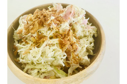 【レシピ】おつまみにもなるフレッシュな美味しさ！「ベーコンコールスロー」 画像