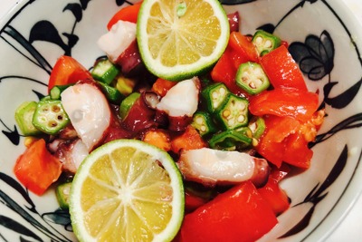 【レシピ】彩りもカラフル！サッパリ美味しい「タコ・トマト・オクラの夏マリネ」 画像