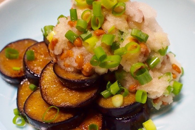 大根おろし×納豆が美味い！旬の茄子をさっぱり食べる『茄子のおろし納豆のっけ盛り』の作り方 画像