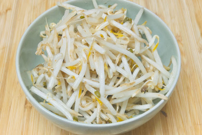 【おつまみレシピ】原価安すぎなのに...旨い！！シンプル・イズ・ベスト「もやしのシャキシャキサラダ」 画像