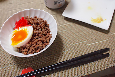 飲んだ後に食べたくなるちょっと飯「〆そぼろご飯」 画像