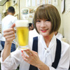 大衆酒場の魅力ってなんだろう？お酒好きタレント・今野亜美さんとサシ飲みして聞いてきた 画像