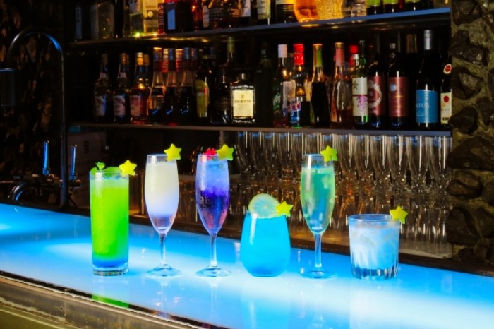アナタは何座？彩り鮮やで飲みやすい「12星座カクテル」がミステリアス 