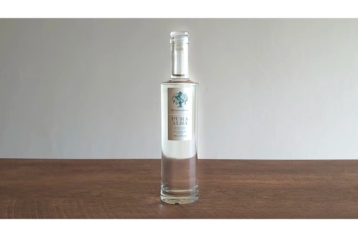 希少なホワイトブランデー「メタモルフォシス ピュラ・アルバ」販売