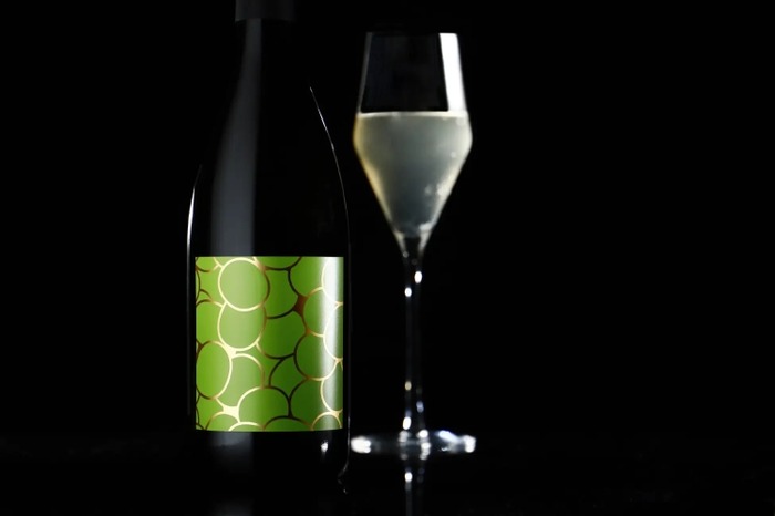 シャインマスカット使用！スパークリング果実酒「彩果堂 SHINE MUSCAT