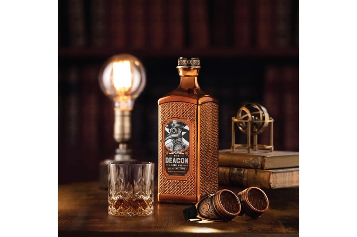 THE DEACON ディーコン ブレンデッドスコッチウイスキー 700ml