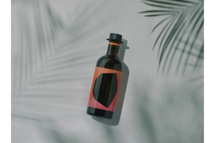 気になる】“エロい”クラフトジン！？「トーキョーハチオウジン