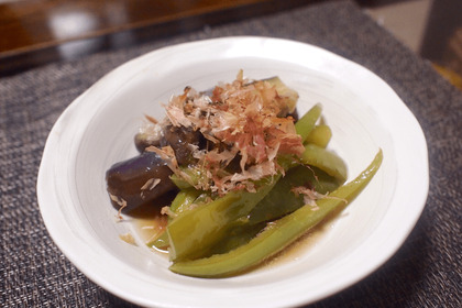 【レシピ】シンプルがおいしい！定番の旨おつまみ「なすの焼き浸し」 画像