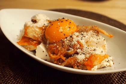 【レシピ】とろ～り卵黄が食欲をそそる「濃厚ぶっかけ豆腐」 画像