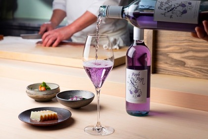 神秘的な紫色の白ワイン「Purple Reign」がヴィレッジヴァンガードで発売！ 画像