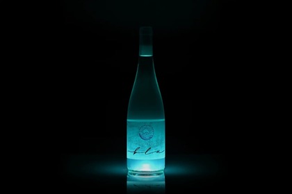 日本初！プレミアム輸入青ワイン「Mediterranean Blu / 地中海ブルー」販売 画像