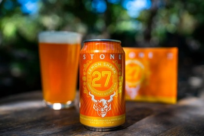 超限定のクラフトビール「Stone 27th Anniversary Lemon Shark Double IPA」が発売！ 画像