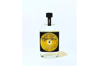 熟成0年ウイスキー「Distillery Water Dragon's “ Moon Shine”」登場！ 画像