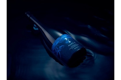 【海底で熟成させた日本酒！？】高級日本酒ブランドの熟成酒第二弾商品「TAKANOME 海底熟成 禄 2024edition」発売 画像