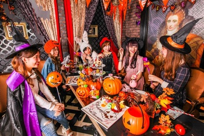 手ぶらでOK！フォトジェニックな空間＆お料理と衣装の貸し出しで本格「ハロウィン女子会」をしよう♪ SNSに投稿でプレゼントも！ 画像