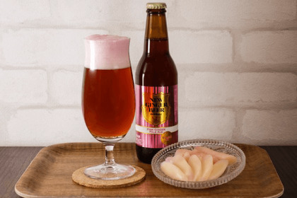 新生姜を加えたピンク色のビール「NEW GINGER BEER」の樽生が横浜オクトーバーフェストに登場 画像