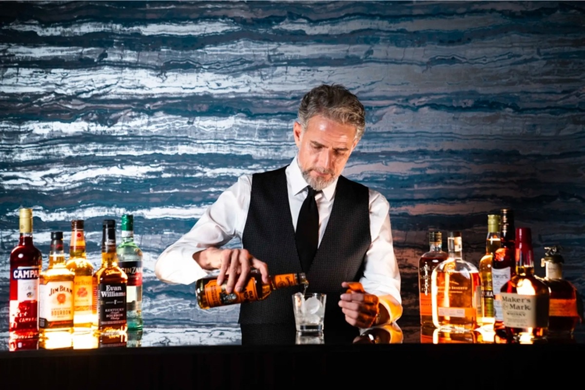 bar