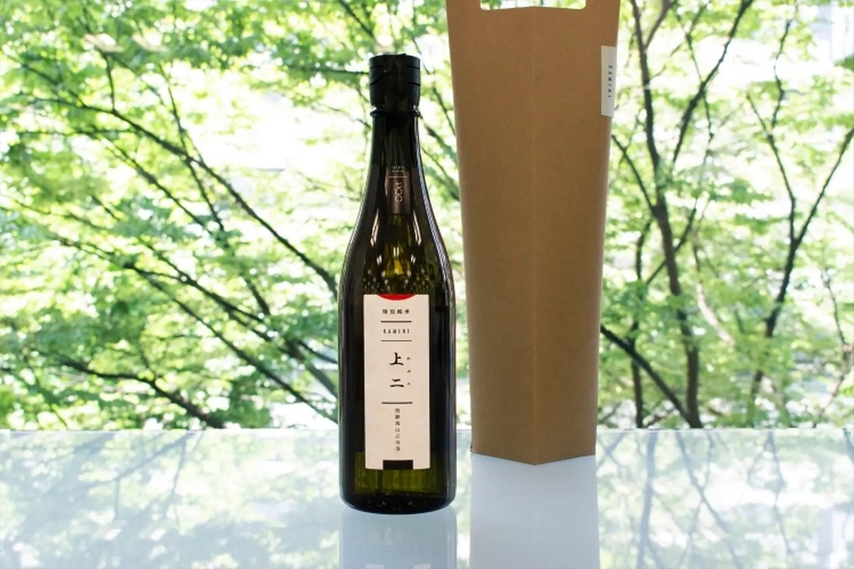 「HOTEL WOOD 高山」のオリジナル地酒「上二」が限定販売！