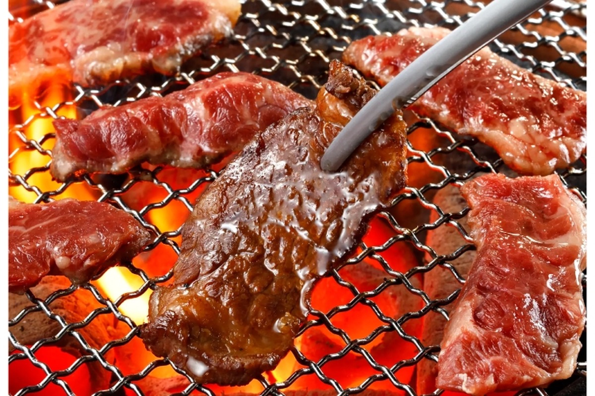 【衝撃】焼肉が1年無料！？