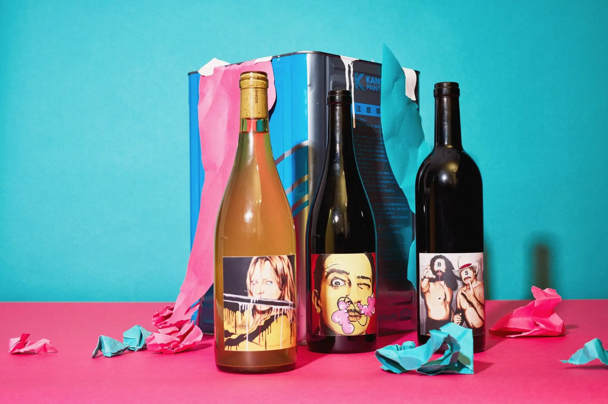 【“ワイン界のバンクシー”ってなんやねん！？】「KAZU WINE」初の日本ワインが「wa-syu」で独占販売