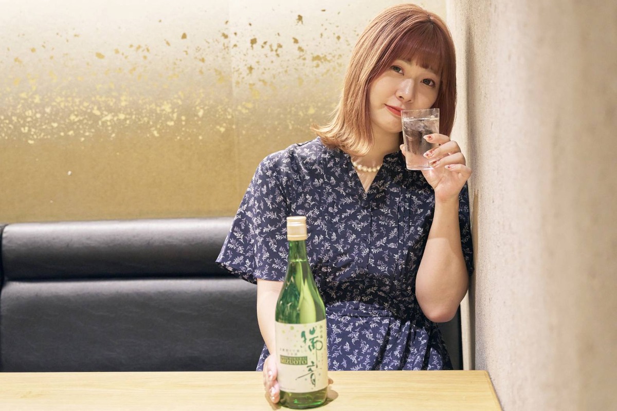 人気“お酒インフルエンサー” 「365日酒を飲むあんちゃん」の酒LIFE！ “炭酸で割って美味しい日本酒”「瑞音」を飲みながら語ってもらった