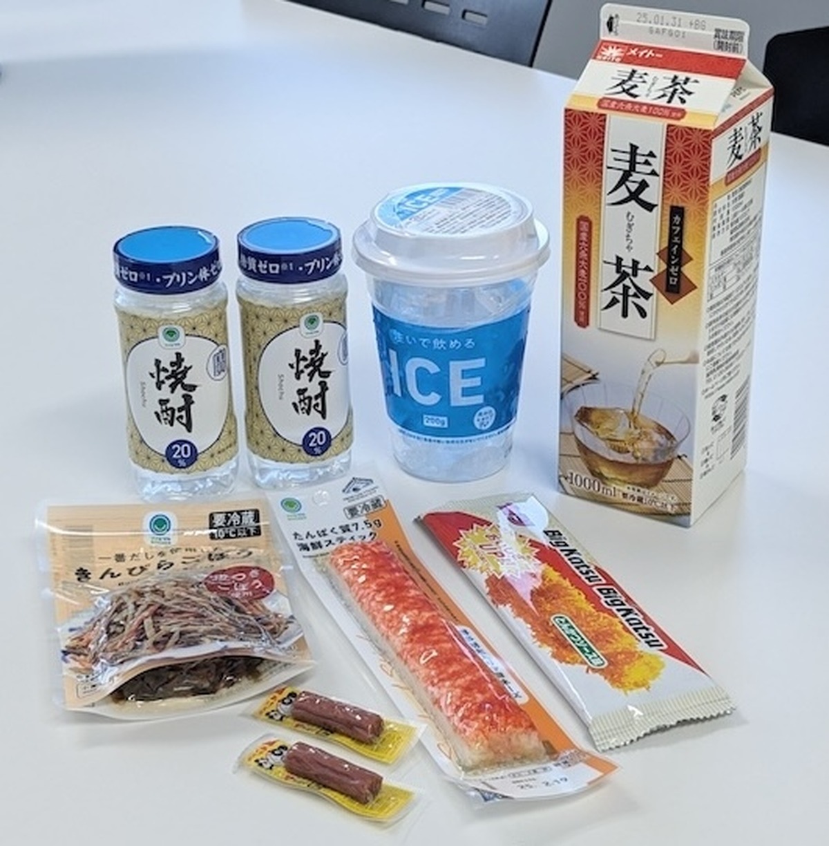 【たった1000円で大満足】本当の酒好きが選ぶ「コンビニせんべろセット」～仕事帰りのファミマ編～