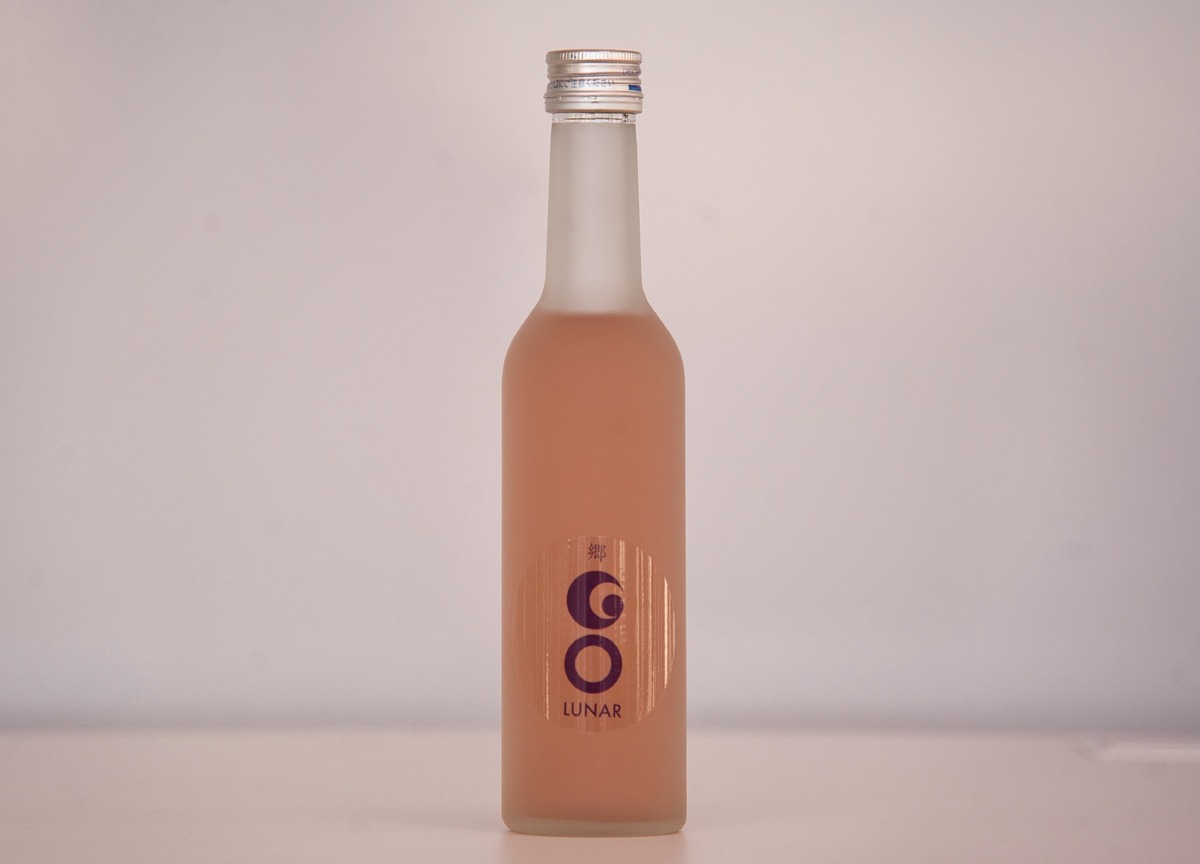 【月面での酒造りを象徴する日本酒！】純米大吟醸酒「GO LUNAR」がバレンタイン向け一般販売