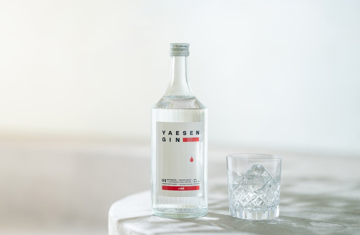 【石垣島のボタニカル探検！】クラフトジンシリーズ第1弾「YAESEN GIN 01（八重泉ジン01）」発売