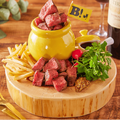 1ポンドの名物肉メニューを含む全4品が88円！「BEE HOUSE」の”8の日キャンペーン”がリニューアル