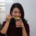 【レビュー】ラーメン大好き女子大生が「カップヌードル リッチ 贅沢濃厚うにクリーム」を食べてみた