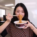 【レビュー】最強の激辛！？ラーメン大好き女子大生が「麺処井の庄監修 辛辛魚らーめん」を食べてみた