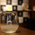 時間無制限で150種類のお酒飲み比べし放題！「KURAND SAKE MARKET 秋葉原店」を最高に楽しむ“裏ワザ”を聞いてきた