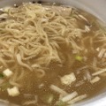 【レビュー】ミシュラン一つ星の味がカップラーメンで楽しめる！「金色不如帰 濃厚貝だし塩そば」を食べてみた