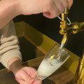 【動画あり】こんなの初めて！？卓上サーバーでスパークリングが飲み放題の新橋「ラムと泡」に行ってきた