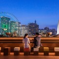 【みなとみらいの海と夜景を一望！】屋上ルーフトップテラスに期間限定バー「THE OCEAN'S BAR」オープン