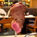 夏はガッツリ肉！シュラスコブームの火付け役がコスパ抜群の新店をオープン『スーペル バッカーナ』（銀座）