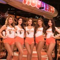 九州初出店！ HOOTERSが「福岡店」を12月4日にオープン