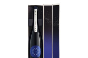 【これは気になる！3万円の日本酒】「HAKUSHIKA 六光年 純米大吟醸」爆誕 画像