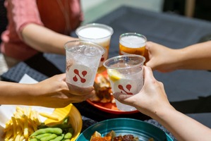 暑い京都で安心飲み！駅前ビアガーデンが提案する「ゼブラ飲み（交互飲み）」とは 画像