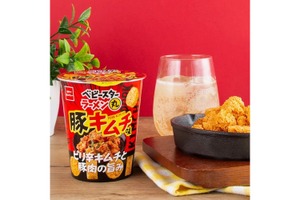 【おつまみに最適！お酒を片手に食べやすい】「ベビースターラーメン丸（豚キムチ味）」が期間限定で発売 画像