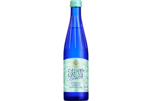 【そよ風が吹き抜けるようなスパークリング日本酒！】「白鶴 淡雪ブリーズ スパークリング 300ml」新発売 画像