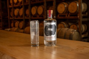 【野沢温泉蒸留所3周年！】記念すべき特別仕様のクラフトジン「CLASSIC DRY GIN Distiller’s Cut」数量限定で発売 画像