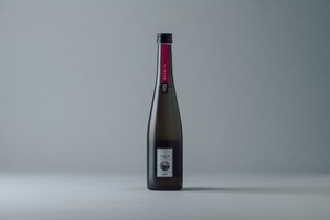 【秋田県産いちごが香る！】農業 × 醸造で実現した唯一無二のクラフトサケ「稲と秋田夏響」の抽選申込受付が開始 画像