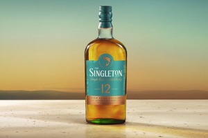 【最高位の称号を授与！】「ザ シングルトン ダフタウン １２年」が新パッケージで登場 画像