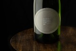 【haccoba＆ミシュラン一つ星LURRA° コラボ】スパークリング日本酒「Topa!」が登場 画像