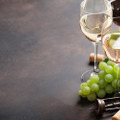 【ソムリエコラム】ワイン好きは覚えておこう！「白ワイン」の代表的なブドウ品種をご紹介