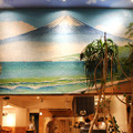 創業90年の銭湯を居酒屋にリノベ！「分福」の牛乳瓶カクテルで富士山を眺めながら乾杯してきた